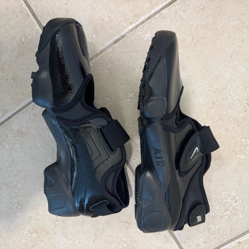 Nike Air Rift - Picture 2 of 4